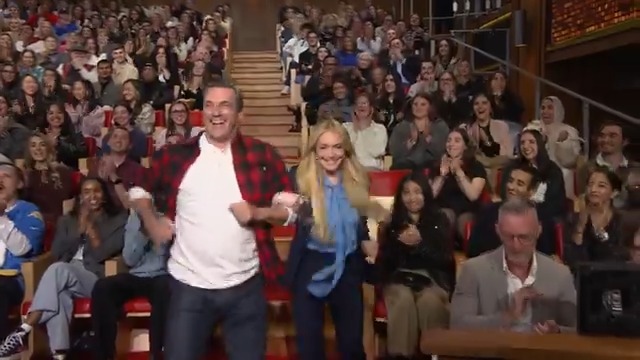 It's a Christmas miracle! A busy marketing executive (Lindsay Lohan) and a lumberjack (Jon Hamm) reunite at The Tonight Show 😂 #FallonTonight #Holiday
