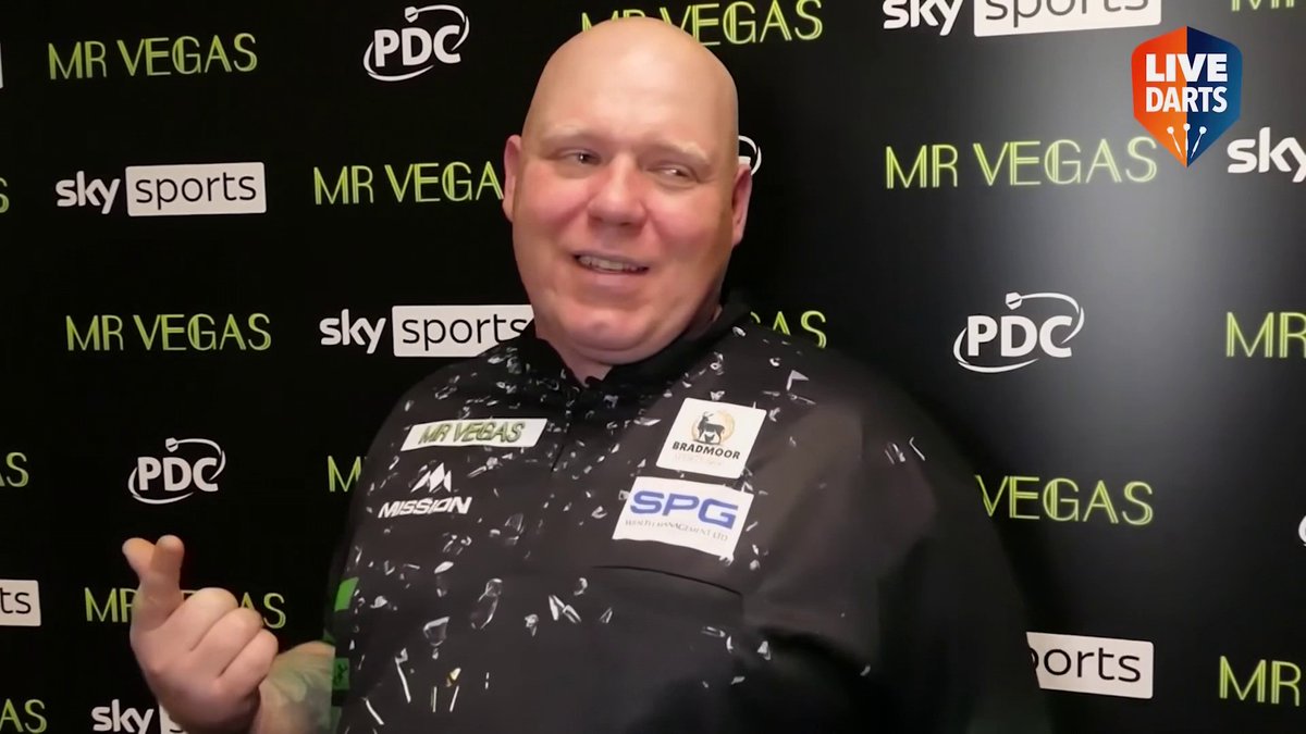 "He's had a curry, a boost and some squashies, he's a joke" 🤣 Martin Lukeman cannot get over how good Luke Littler is.