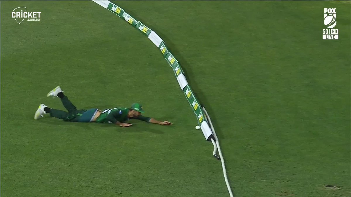 Jahandad Khan loses his dacks! #AUSvPAK
