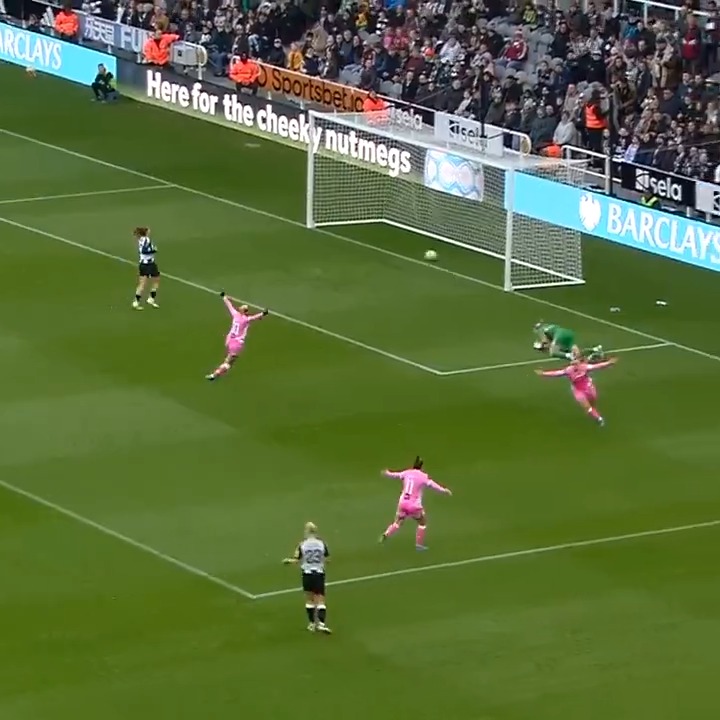 Starting FAST ⚡️ Freya Gregory's opener at St. James' Park: