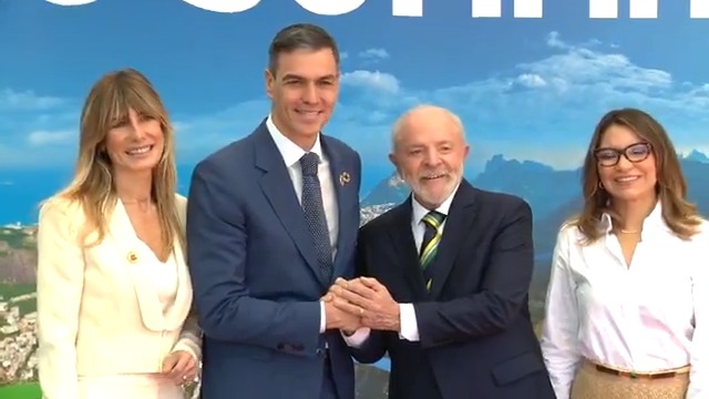 Inicio mi jornada en la Cumbre del G20, donde debatiremos asuntos clave de la agenda internacional. Ante una situación geopolítica compleja, España continuará defendiendo el respeto al derecho internacional y los principios de la carta de Naciones Unidas. Trabajaremos con actitud constructiva para abordar cuestiones como la reducción de la pobreza y las desigualdades; la lucha contra el cambio climático; la igualdad de género y la defensa del comercio internacional basado en reglas. #G20Summit