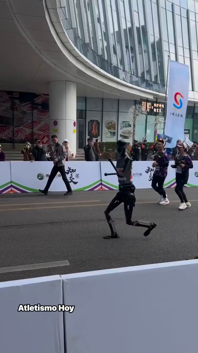 A robot recently ran a half marathon in China in 2:59:57 🤖 Never having to stop for porta-potties is an unfair advantage.
