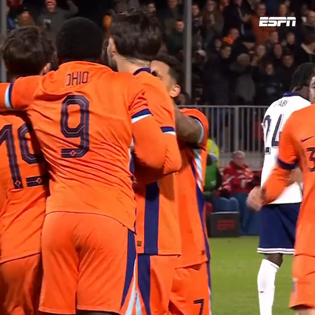 Thom van Bergen schiet raak na heerlijke pass van Million Manhoef 🔥 🇳🇱 1️⃣-1️⃣ 🏴󠁧󠁢󠁥󠁮󠁧󠁿