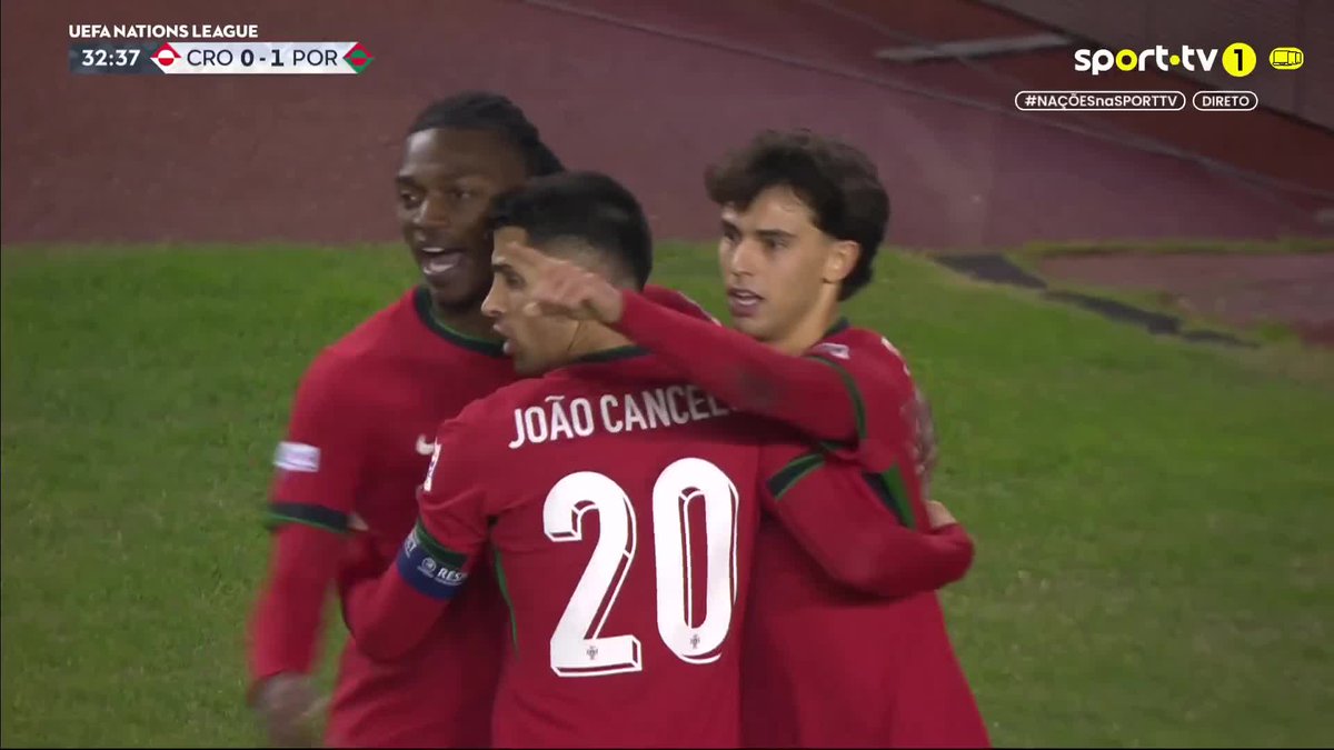 O passe de Vitinha. A receção de João Félix. Pura classe 🎩