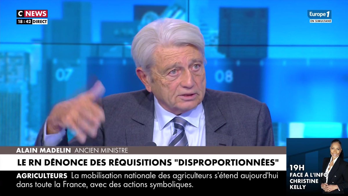 Alain Madelin, ancien ministre de Jacques Chirac résume en 2 minutes le procès politique qui vise Marine Le Pen. Il y’a que les naïfs pour croire que tout ça n’est pas fait pour l’abattre et empêcher les Français de voter pour elle. 😉