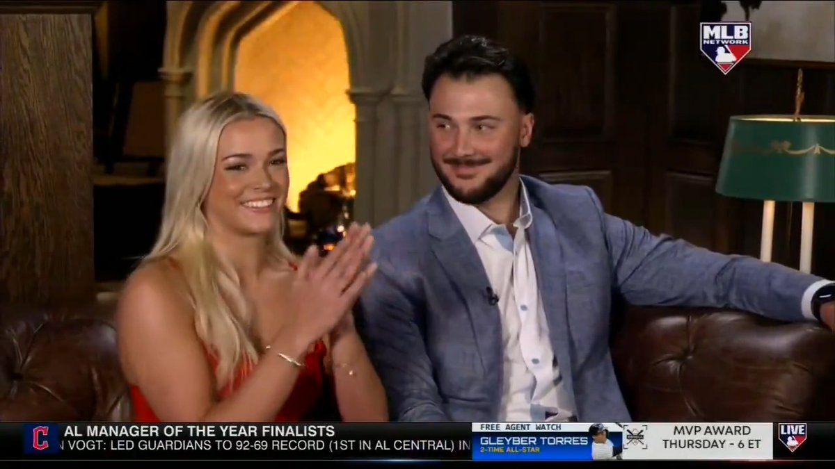 Paul Skenes’ reaction to winning rookie of the year 😂 (via MLB Network)