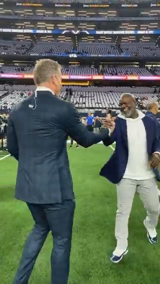 Troy and Emmitt reunited 💙 Dallas Cowboys Troy Aikman Emmitt Smith