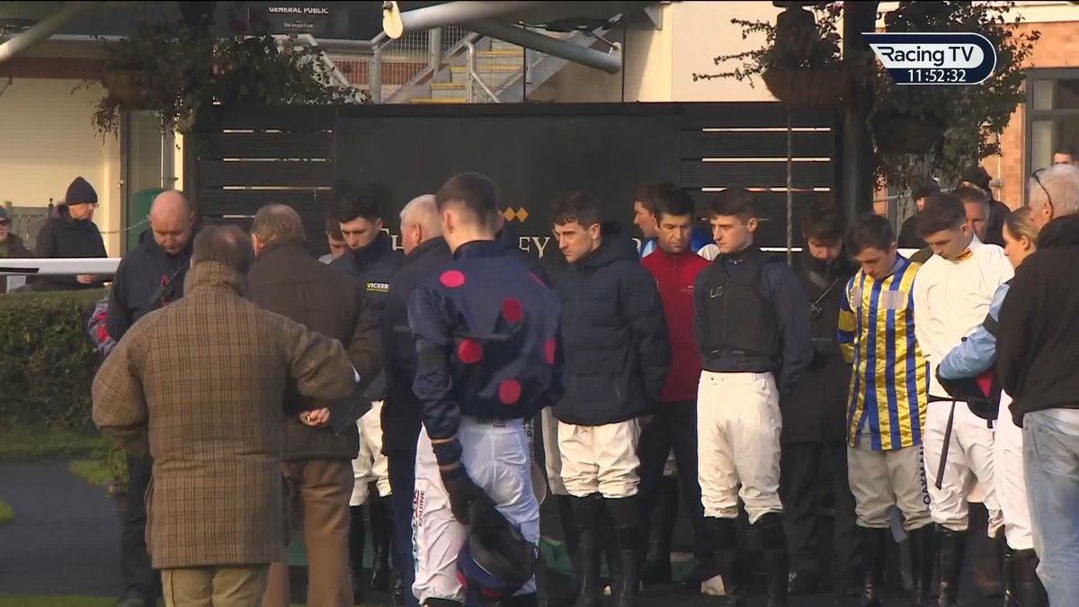 ❤️ Our thoughts are with the family of Paul Renshaw who sadly passed away this morning A minute's silence was held at Carlisle Racecourse in his honour