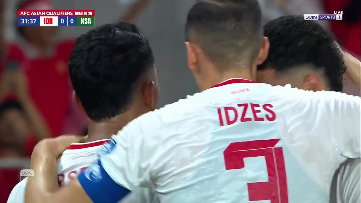 منتخب إندونيسيا يسجل هدف التقدم على ضيفه منتخب السعودية #التصفيات_الآسيوية #AsianQualifiers
