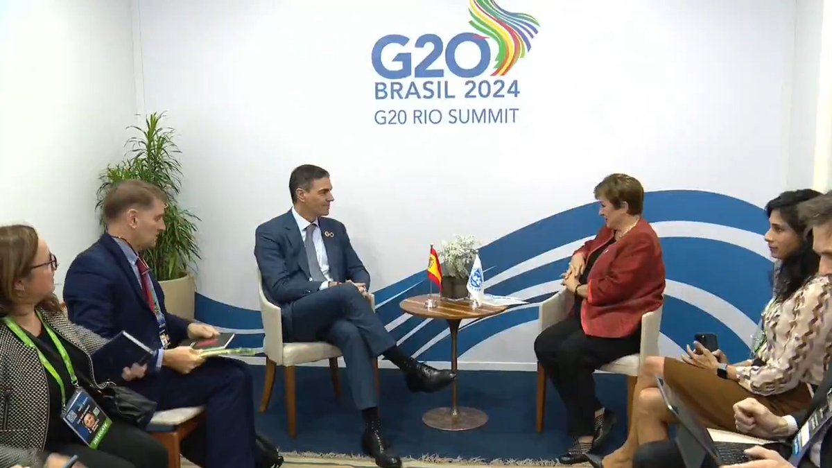 He compartido con la Directora Gerente del FMI, Kristalina Georgieva, el firme compromiso de España con el multilateralismo y los Objetivos de Desarrollo Sostenible. Un ejemplo claro es la IV Conferencia Internacional de Financiación para el Desarrollo, que se celebrará en Sevilla el próximo año. Necesitamos un nuevo modelo y acuerdos concretos para reformar el sistema financiero global.