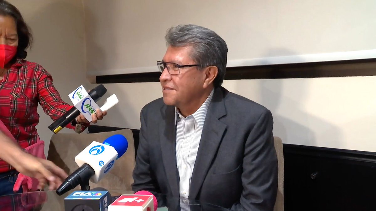 Converso con los medios de comunicación en la Cámara de H. Cámara de Diputados.