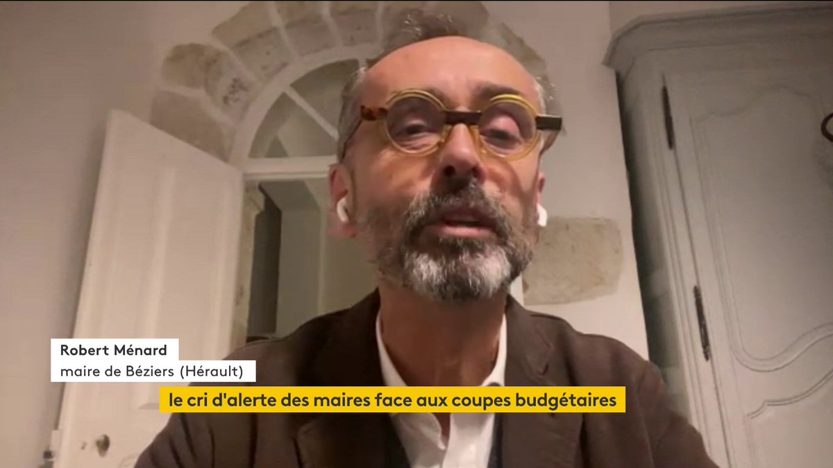 🔴🗣️ "Moi à Béziers, j'ai supprimé à peu près 10% des postes de fonctionnaires, je pense que je pourrais en supprimer davantage", répond Robert Ménard.