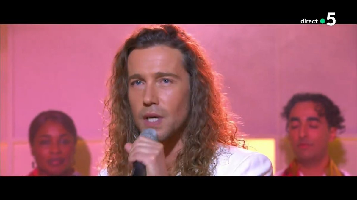 🎶 “Sunlight des tropiques” par Golden Julien et le groupe “Gospel pour 100 voix” dans une version personnalisée pour #CàVous 🎶