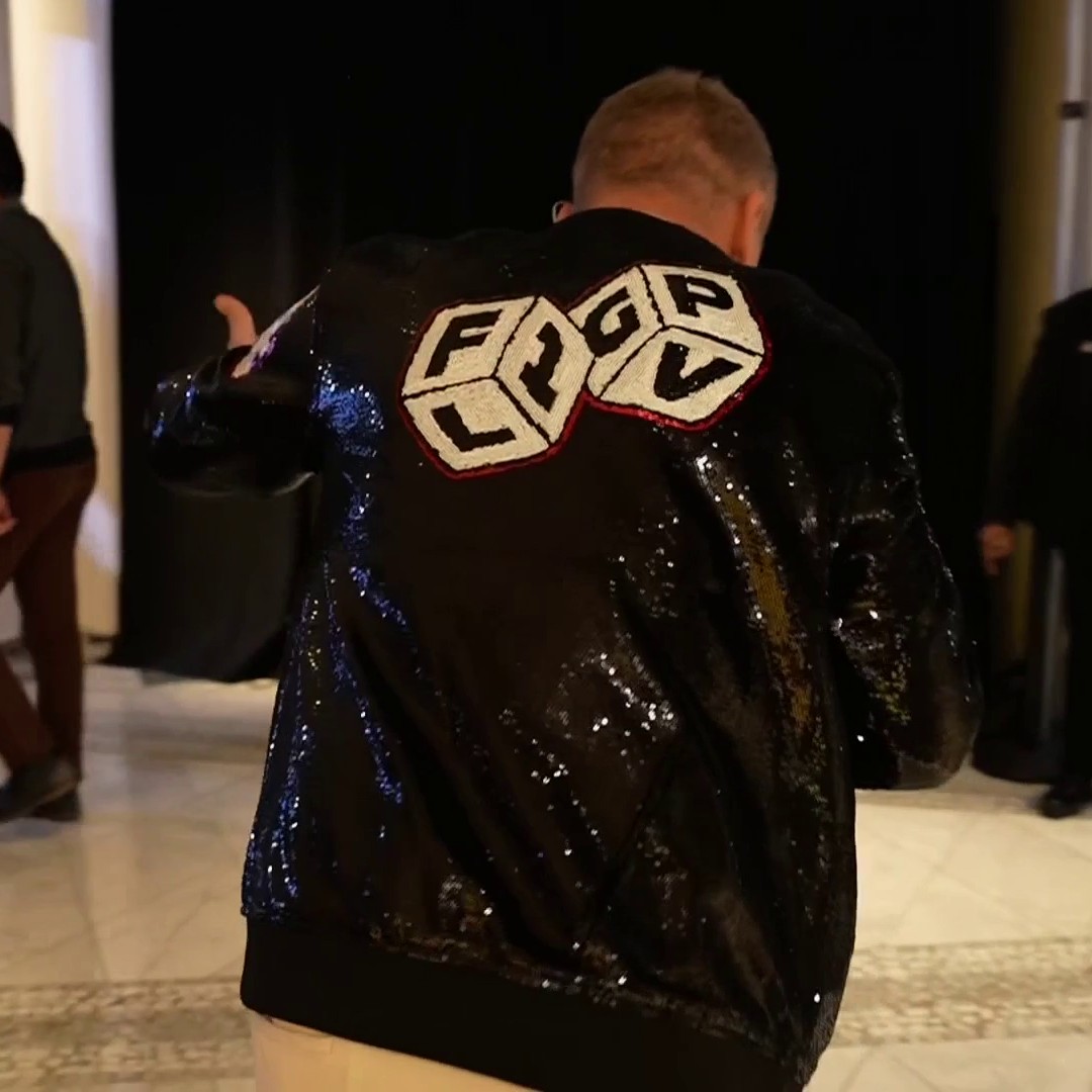 2023 ➡️ 2024 Craig Slater receives his new Las Vegas jacket ✨