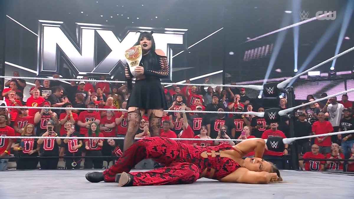 😱 😱 😱 EVERYONE wants the Women's North American Championship, but it's Pax who drops the champ!! 🤯 #WWENXT