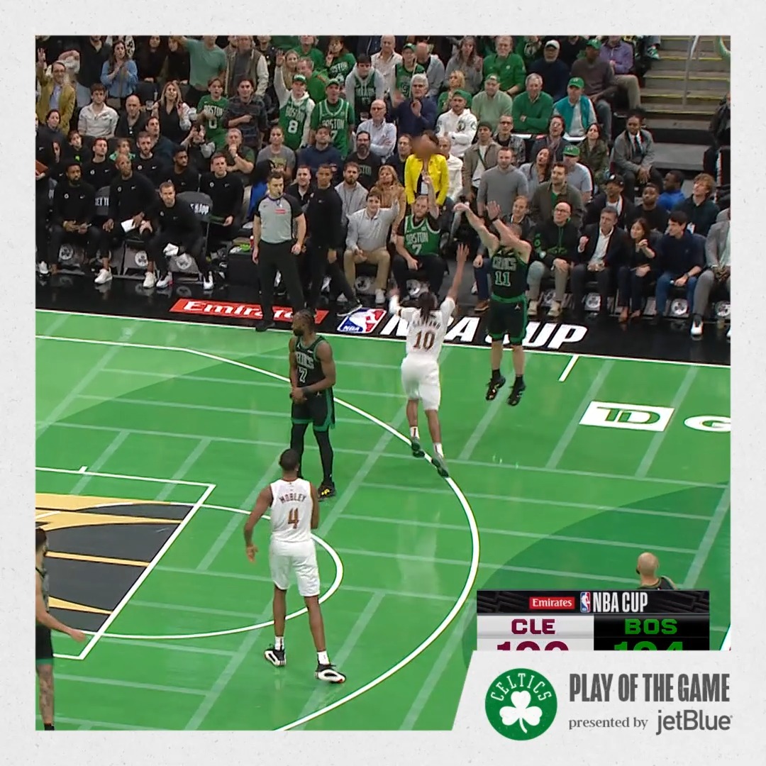Sealed it 🔐 Payton's big time three is the JetBlue Play of the Game