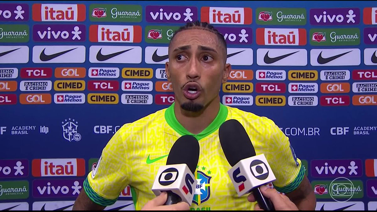 Raphinha fez um balanço do ano da Seleção e do desempenho depois do empate com o Uruguai: "Jogamos para ca@#$"