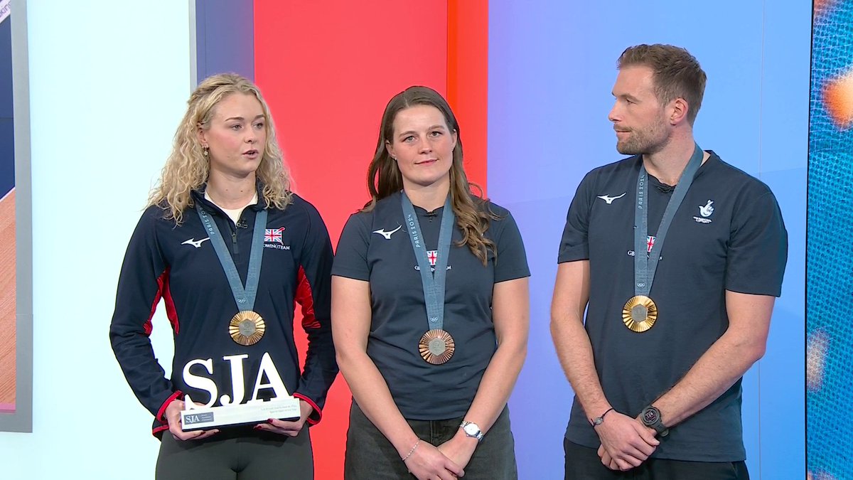 🗣️ "An amazing experience" Team GB's Olympic rowing team react to winning the SJA award for Team of the Year 🚣