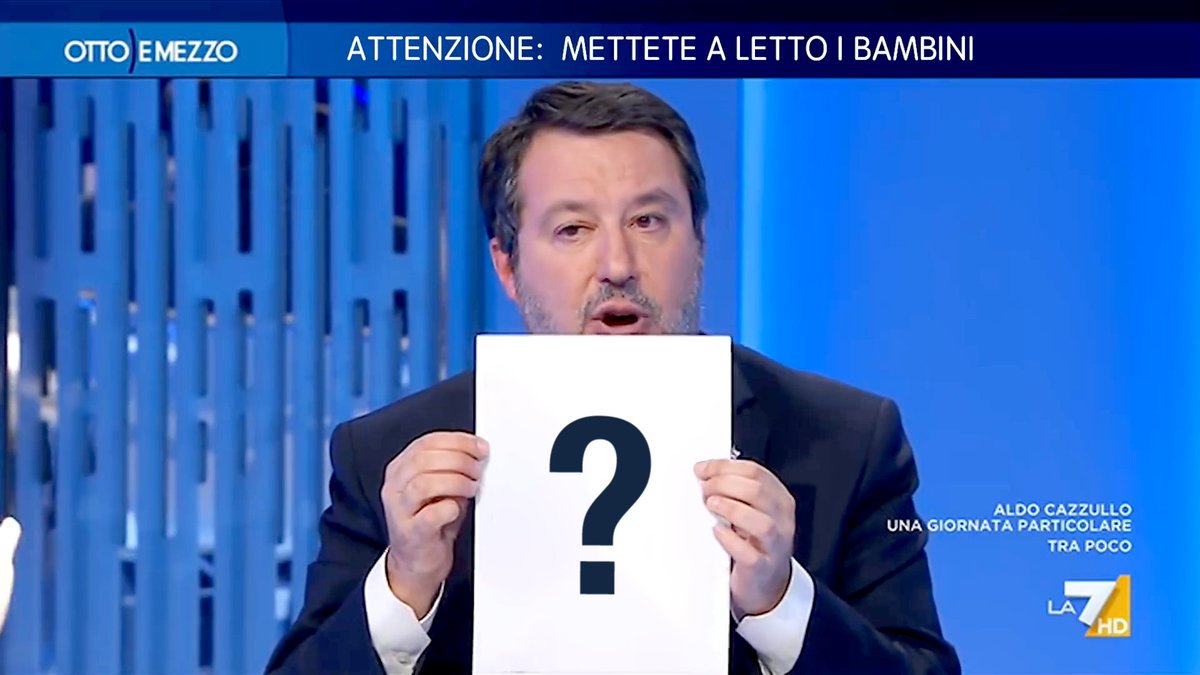 Ho aggiornato Salvini, Gruber, fogli e baci - con Striscia la notizia