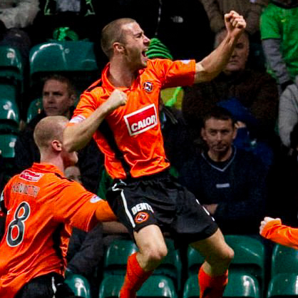 ⏳🇮🇪 Seán Dillon rises highest in the area to nod home a last-minute equaliser at Parkhead, #OnThisDay 2010