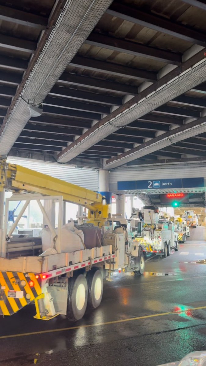 #BCStorm update: Crews continue to make progress restoring power to customers impacted by the ongoing windstorm. Additional crews are on their way to Vancouver Island to support restoration efforts in the hardest hit areas. Read the full update here: