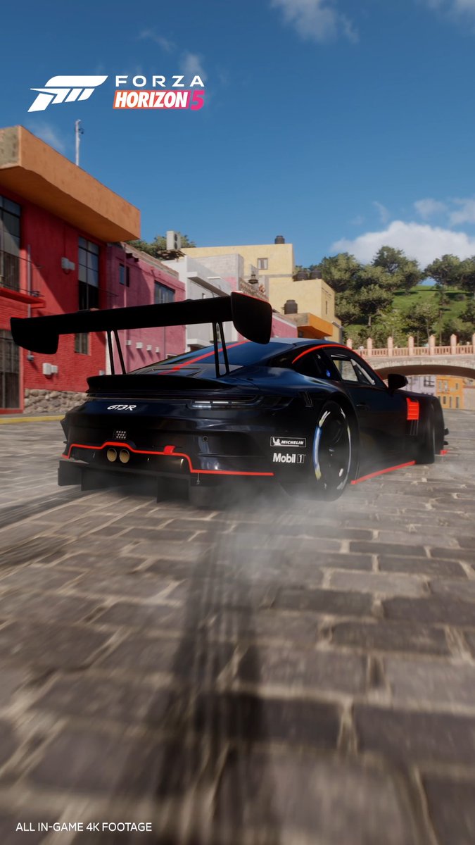 Average day for @porsche spotters in Guanajuato.