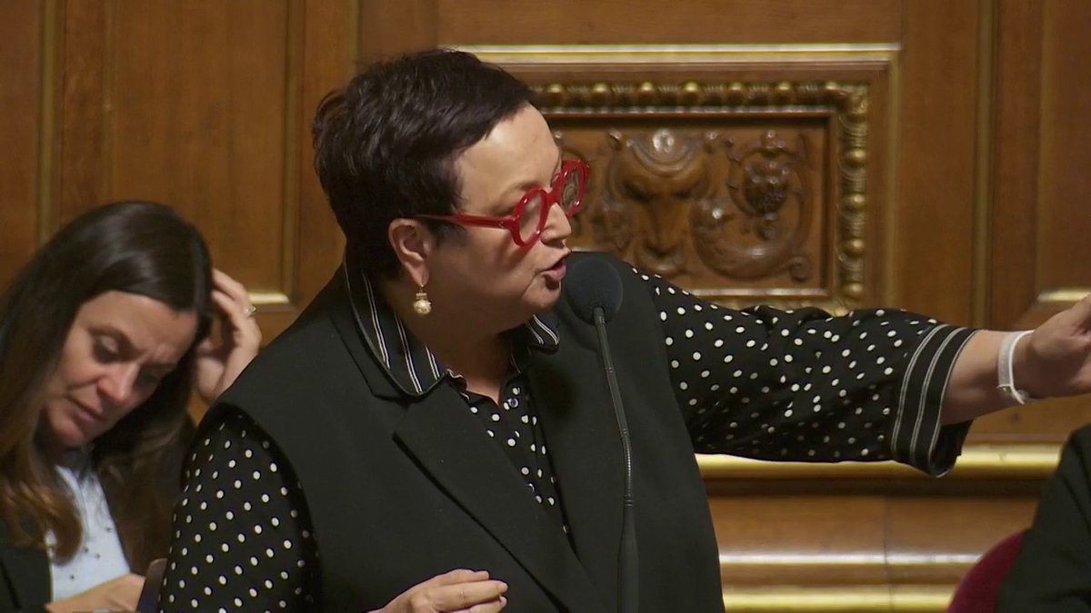 « Je vous propose qu’on supprime les 35h, qu’on enlève une semaine de congés payés, qu’on revienne aux 48h [...] Où est-ce qu'on est ce soir ? », s’exclame la socialiste Monique Lubin