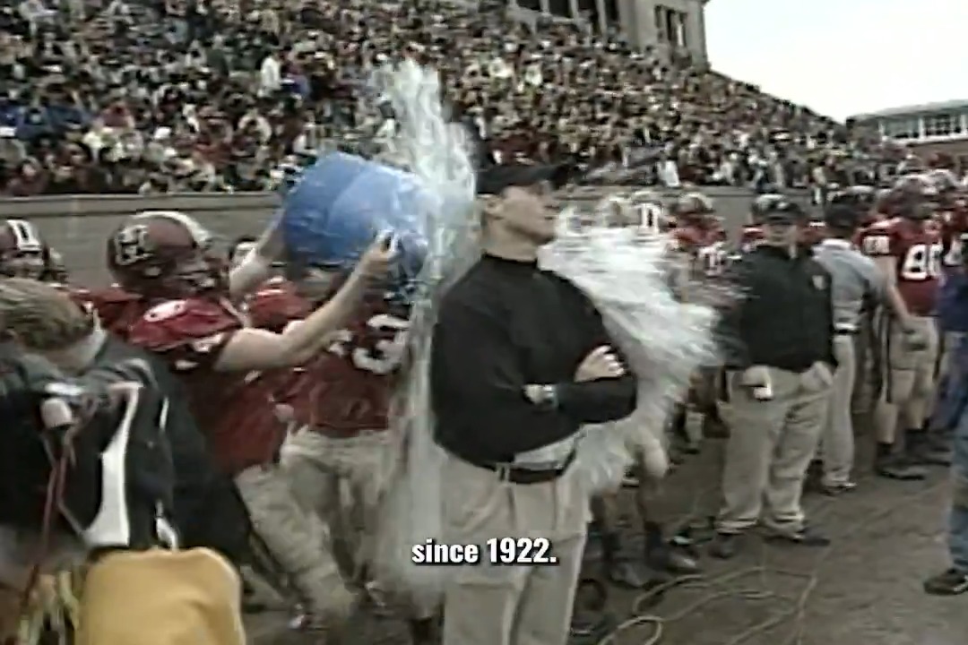 📺 𝟐𝟎𝟎𝟒: 𝐀 𝐋𝐨𝐨𝐤 𝐁𝐚𝐜𝐤 20 Years Ago | Reliving Harvard's 35-3 victory over Yale in #TheGame in 2004, capping a perfect 10-0 season! 📰 #GoCrimson #OneCrimson #HarvardYale