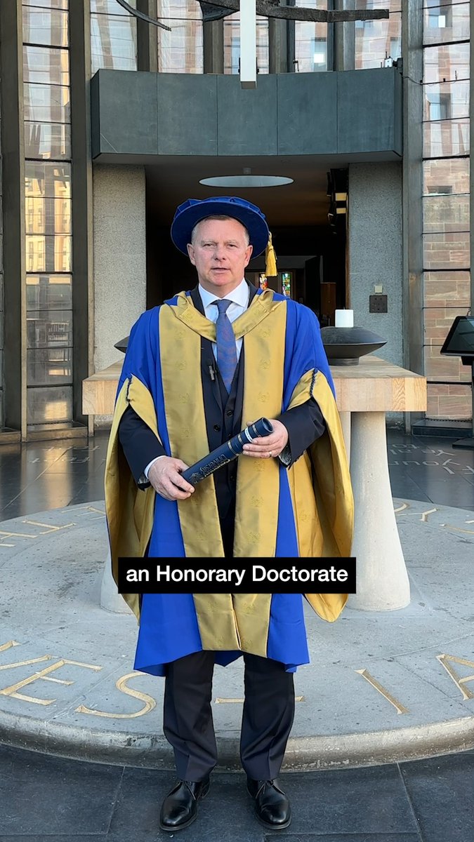 It has been a huge pleasure for us today to welcome former Coventry City manager Mark Robins to award him with an Honorary Doctorate of Business Administration 👏 Mark oversaw promotions from League Two and League One, while also taking his side to within a penalty kick of a return to the Premier League. Coventry City also won the EFL Trophy in 2017 and reached an FA Cup semi-final last season for the first time since 1987. While all good things must come to an end, we were delighted to recognise the positive impact that he's had on football and the community of Coventry as a whole. #PUSB #CCFC