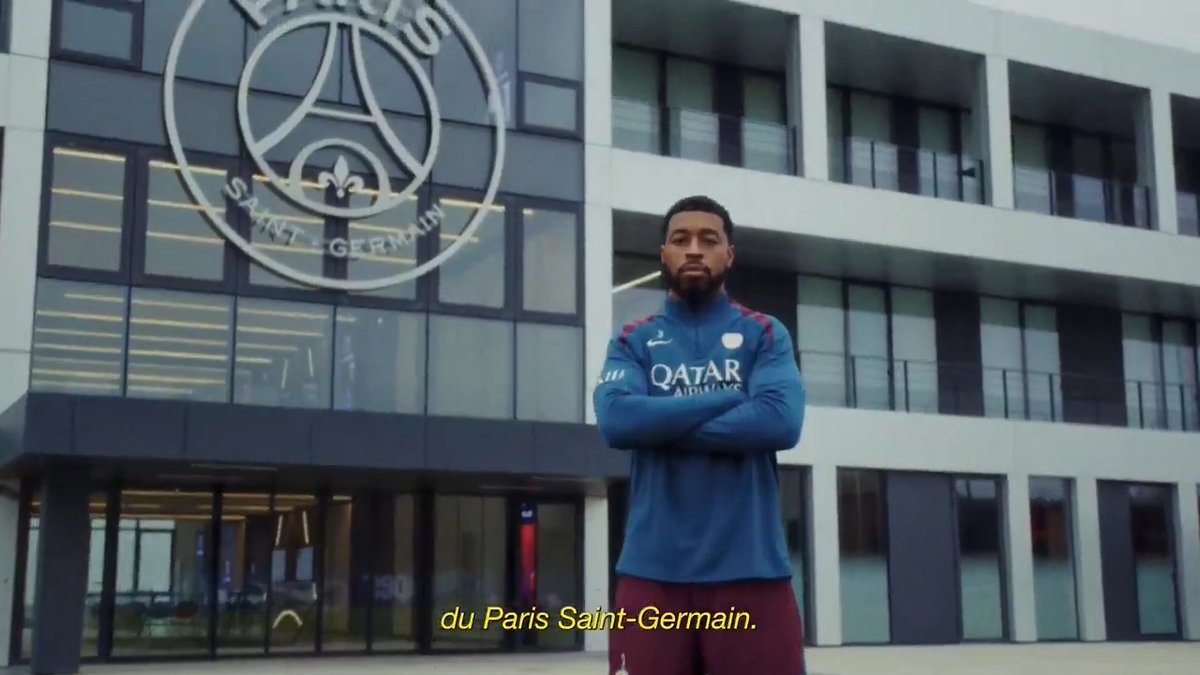 La lettre ouverte de notre Titi Presnel Kimpembe pour son club, le Paris Saint-Germain, lors de l'inauguration du Campus PSG ❤️💙 💬 "Tout le travail avec mes coachs et mes coéquipiers, m'a permis de dépasser mes rêves les plus fous."