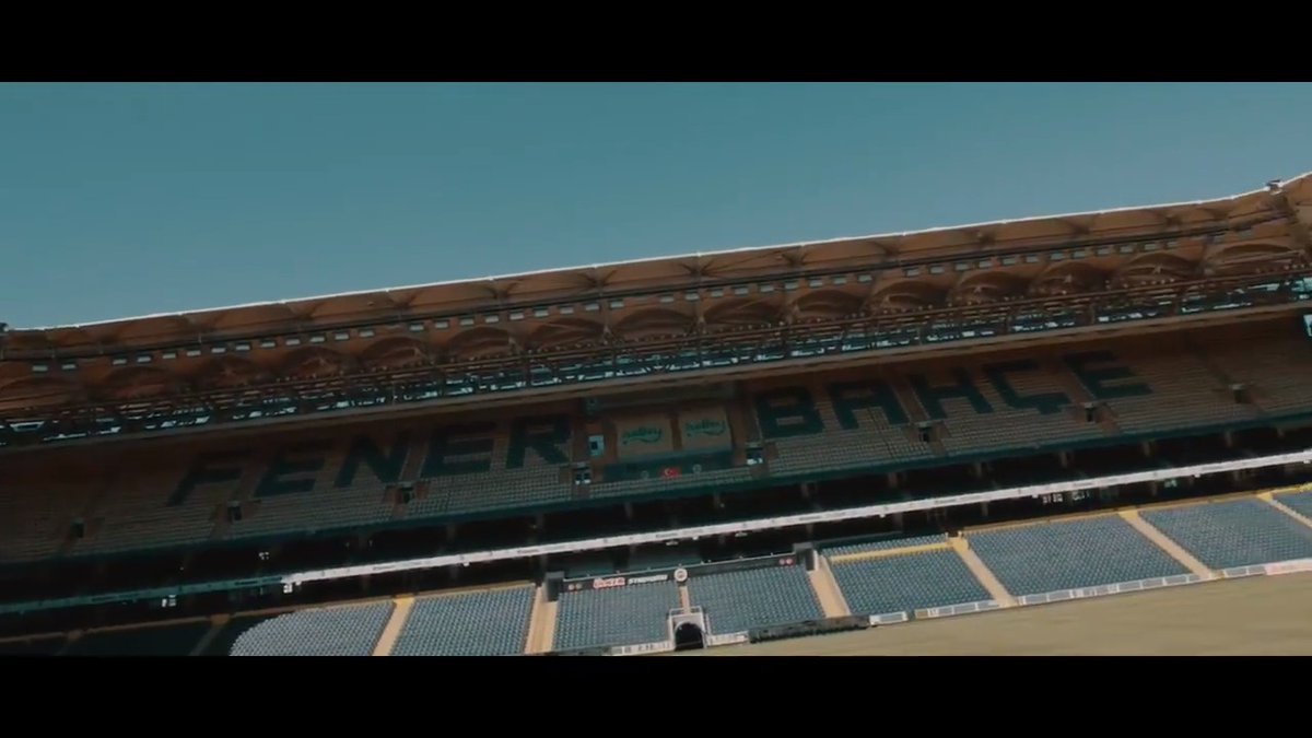 2021 yılında Fenerbahçe’ye bu video ile veda eden Adidas, geri döndü.