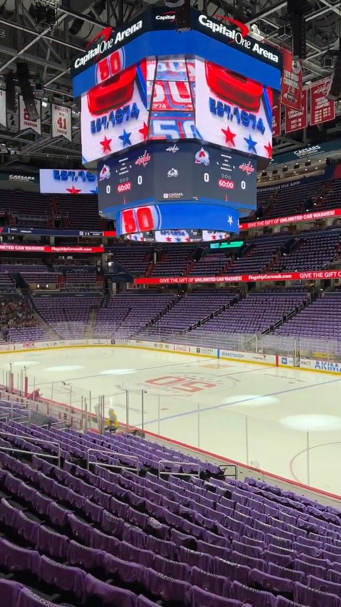 The scene is set for #HockeyFightsCancer Night #CapsFightCancer | Leidos