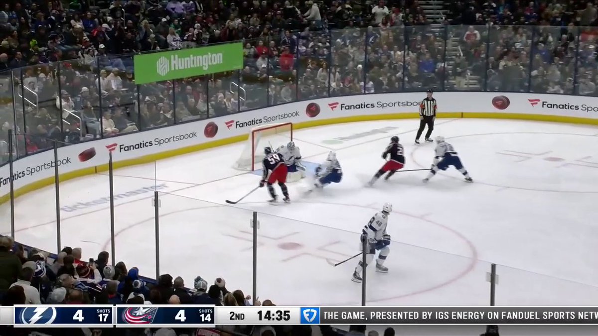 ICYMI: The Columbus Blue Jackets and Tampa Bay Lightning just combined for six goals in just under six minutes of hockey in a WILD second period. 🤯