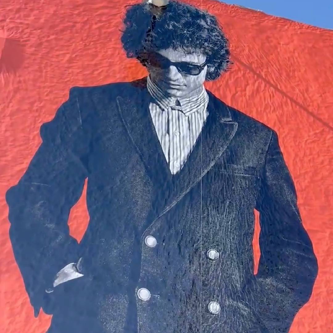 Come gather 'round people wherever you roam. Visit the A COMPLETE UNKNOWN murals in New York City and Los Angeles and tag us in your photos. #ACompleteUnknown 📍 108 Ludlow St | 82 Stanton St, New York City 📍 1146 Abbot Kinney Blvd | 8251 Melrose Ave, Los Angeles