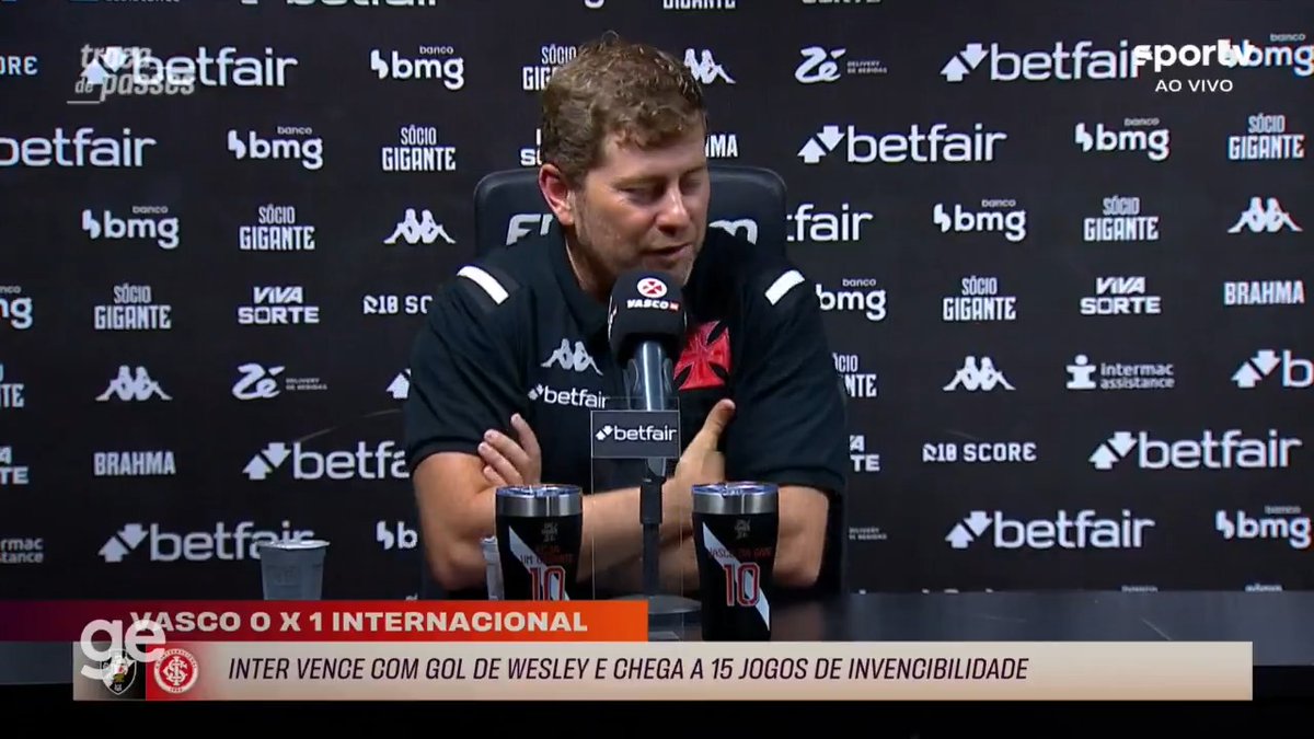 “Não vejo nenhuma torcida que vaia mais jogador que a do Vasco. (...) O Léo para não ser vaiado precisa fazer um jogo perfeito” Rafael Paiva falou sobre a reação da torcida vascaína durante e depois da partida contra o Internacional, pelo Brasileirão.