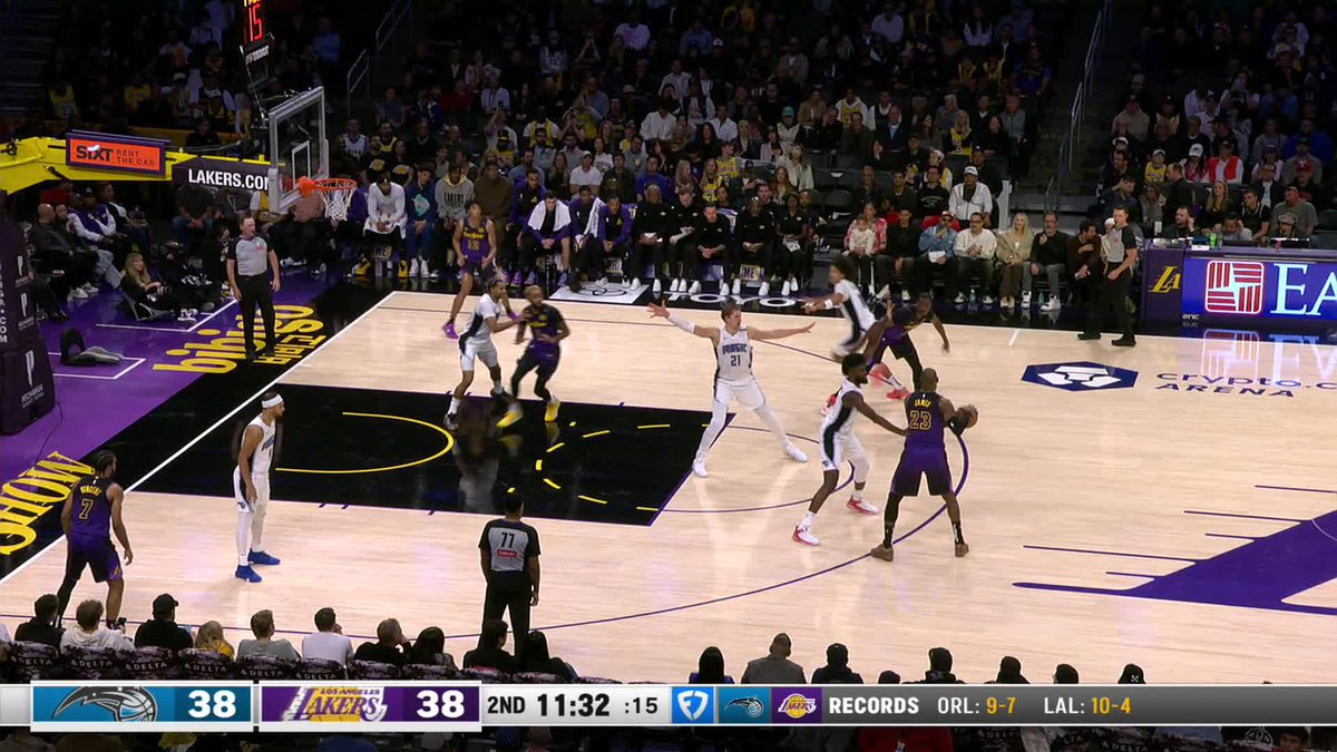 LEBRON WITH A MEAN JAM 😤