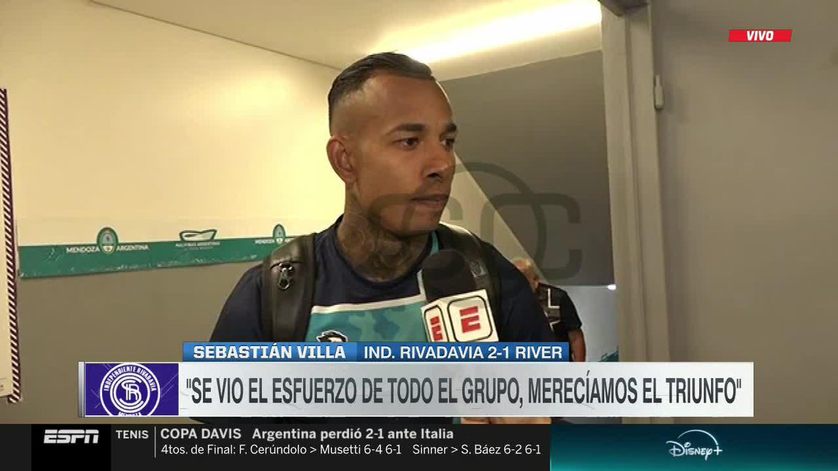 "ESO QUEDA ADENTRO DE LA CANCHA, YO ME DEDICO A JUGAR AL FÚTBOL". Seba Villa habló con #SportsCenter tras sus gestos a la hinchada de River y el ESCÁNDALO...