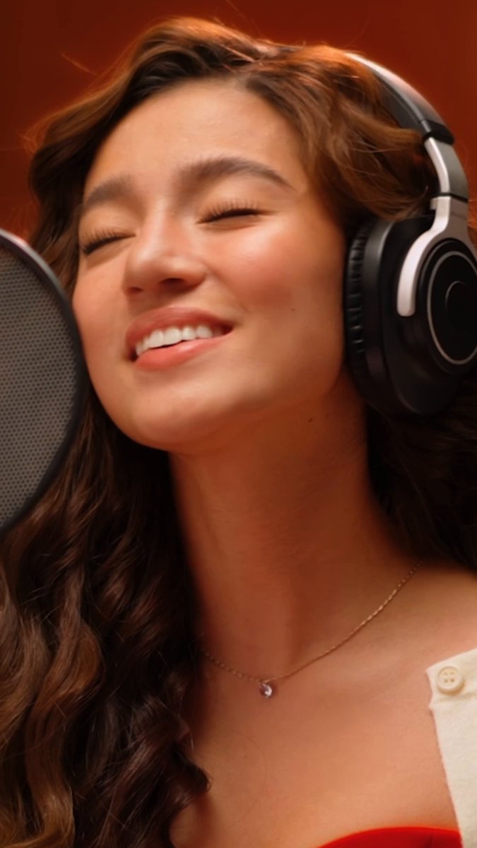 “Anong Daratnan” has landed on our shores! 🏖️ Watch Belle Mariano perform the end credits song for Disney’s #Moana2PH! See it in cinemas November 27. Get tickets here: Listen here: Watch the music video:
