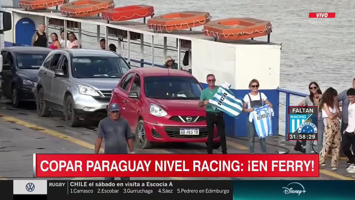 ¡CONTINÚA LA INVASIÓN ACADÉMICA! ¡EN FERRY! Así llegan los hinchas de Racing a Paraguay, a 1 día de la final de la #Sudamericana. 📺 La final de la CONMEBOL #Sudamericana, por #DisneyPlus