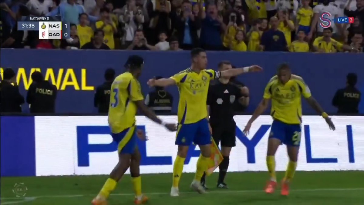 Ronaldo’nun 911. golü.👀