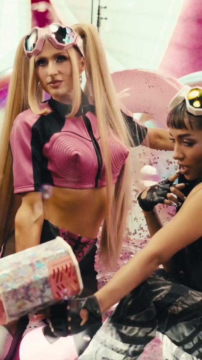 Paris X Maria 🔥💖 #WithoutLove music video 🎶 11/23 at 12am PT ✨