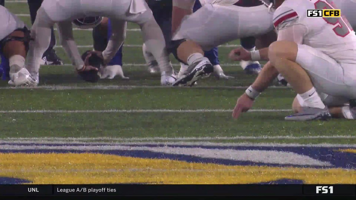 THE FRESHMAN FROM 52 YARDS OUT! 🤯 📺:FS1