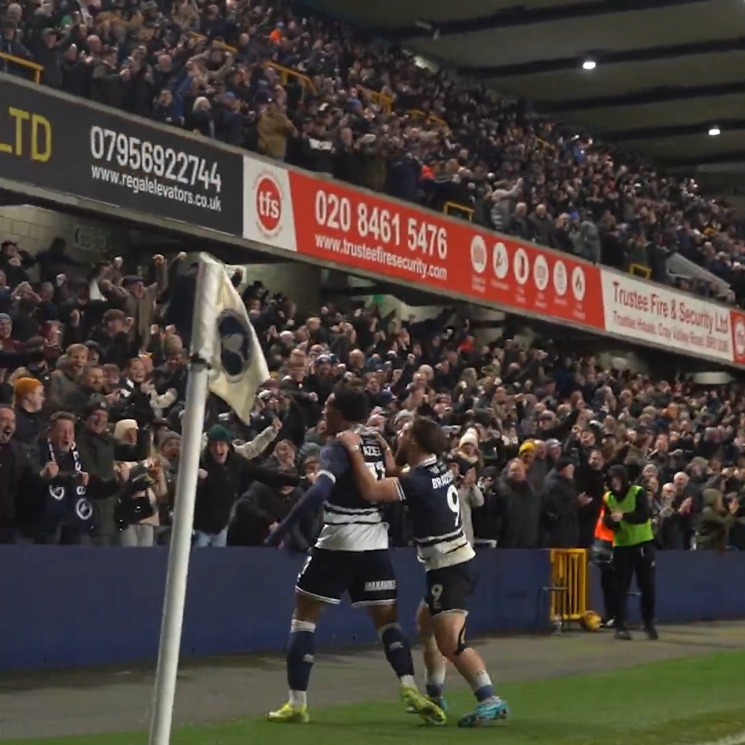 😍 You just can't beat the emotion of a late goal! #Millwall