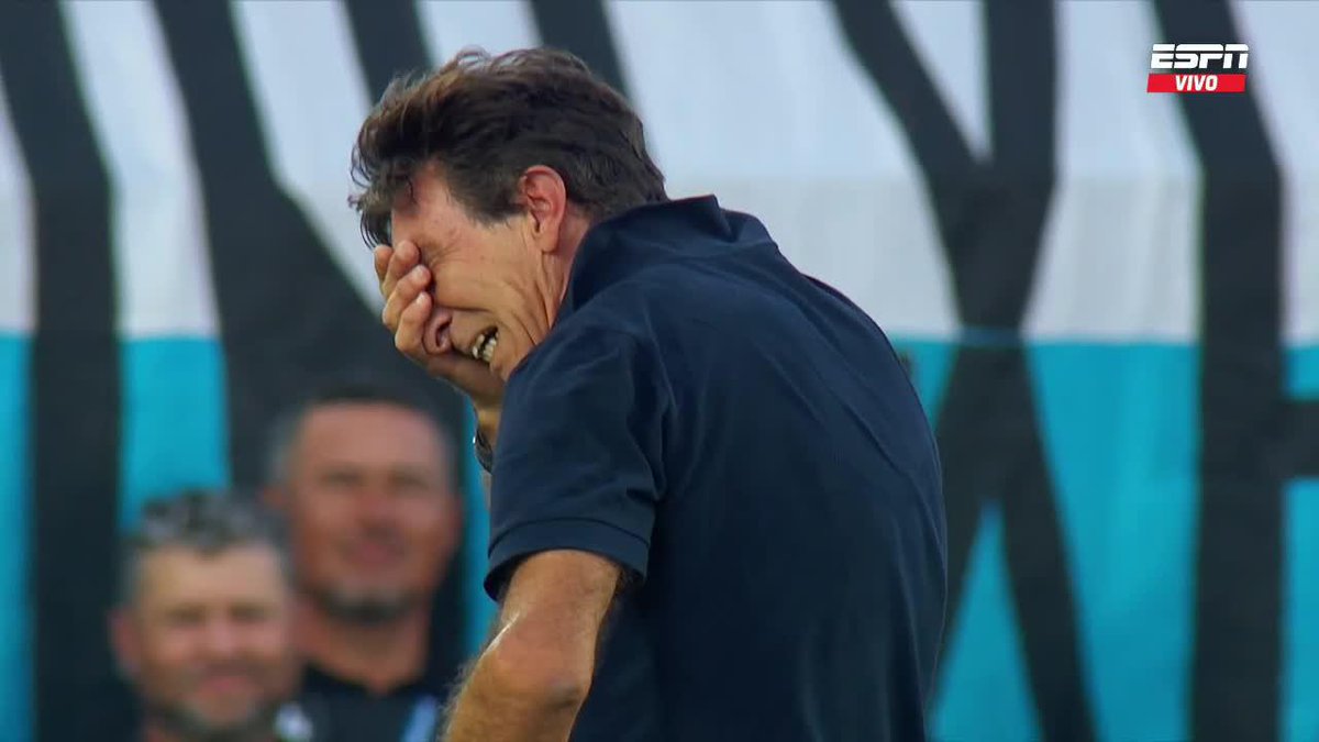 Ver a un papá abrazado a su hijo llorando por ser campeón es una cosa que no se olvida más. Lo viví con mi viejo, este año lo vivo con mi hijo. Viva el fútbol por siempre