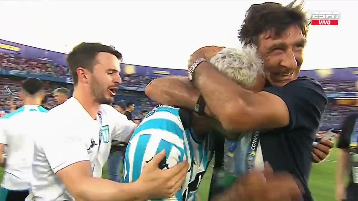 🏆⚽¡RACING, CON EL CORAZÓN! Sebastián Vignolo y sus palabras después de la consagración de La Academia en Asunción. ▶️ Más 🏆 Conmebol #Sudamericana en #DisneyPlus