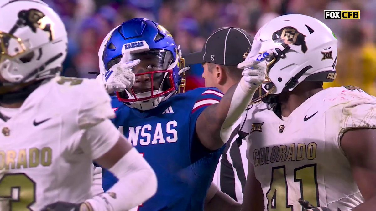 🗣️ "DEVIN NEAL" Devin Neal chants have broken out at Arrowhead Stadium for the Kansas Football star 👏