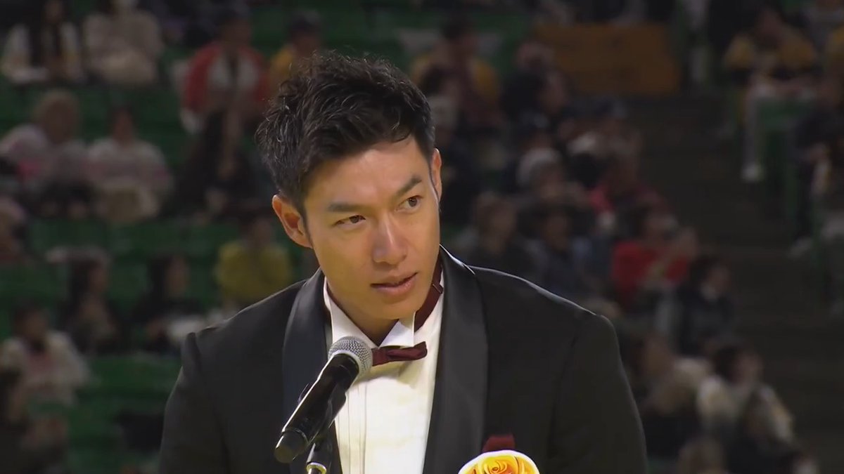 ／ VIVA タカホーパーティ！ ＼ 柳田イングリッシュ炸裂‼️🔥 #柳田悠岐 選手が英語（？）で伝えるキーワードを当てられるか…⁉️ #又吉克樹 投手 #和田毅 投手 #板東湧梧 投手 #澤柳亮太郎 投手 #柳町達 選手 #sbhawks #VIVAタカホーパーティ！ 👇ライブ配信はこちら