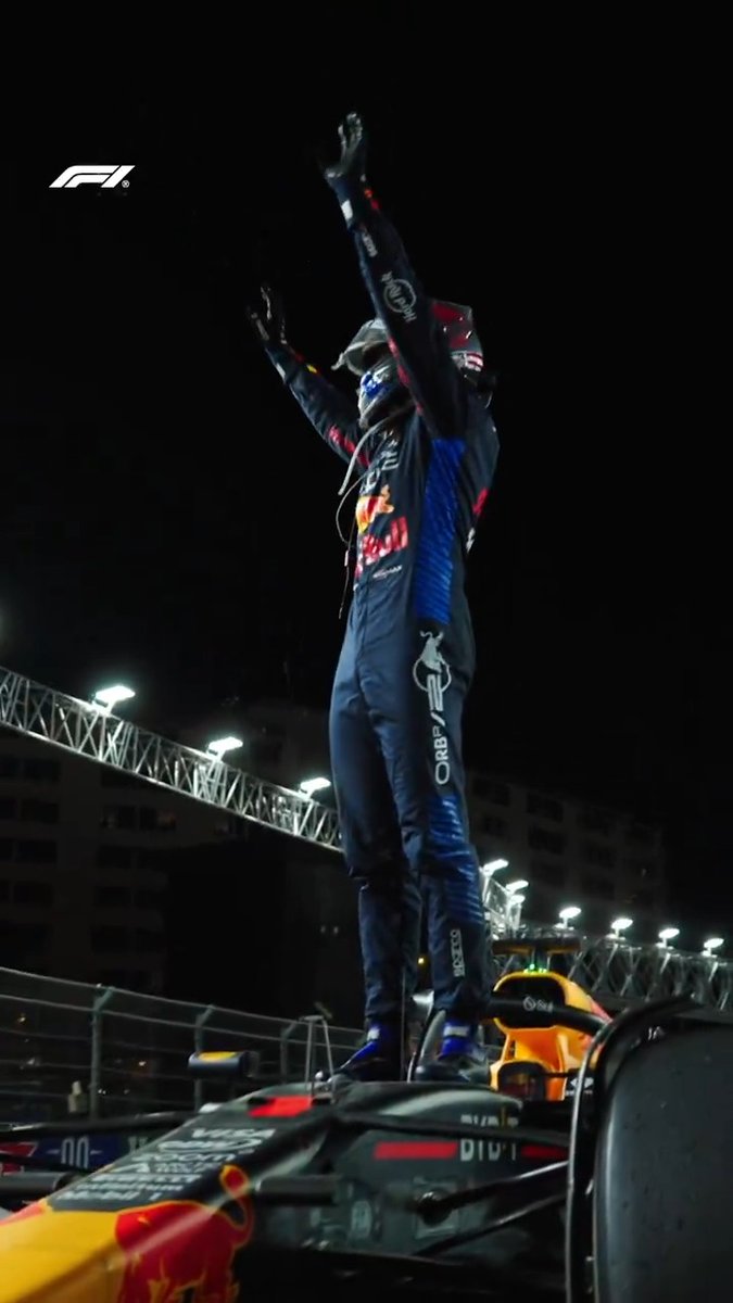 On top of the world 👑 #F1 #LasVegasGP