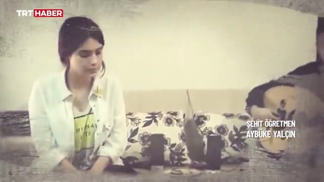 Şenay Aybüke Yalçın, onlarca şehit öğretmenden biri... Şehit öğretmenlerimizi rahmetle anıyoruz.