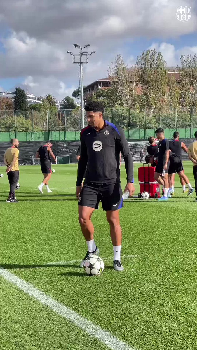 💪 Ronald Araujo ha hecho parte del entrenamiento con el grupo